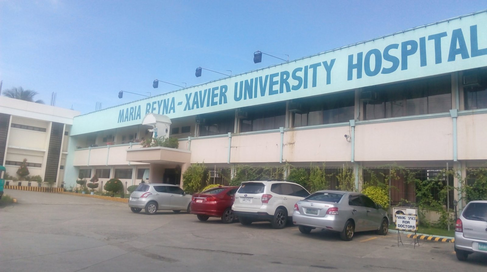 Maria Reyna–Xavier University Hospital hospital photograph